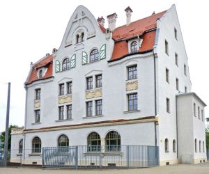 Restaurierung der Fassade der Alten Villa in Fürth