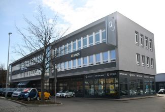 WDVS, Putz und Anstrich der Fassade - Mercedes-Niederlassung Nürnberg