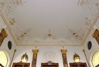 Restaurierung von Vestibül und Treppenhaus des Justizpalastes Bayreuth