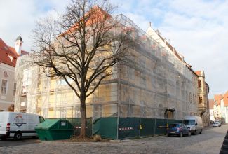 Stuckrestaurierung an der Fassade des Landgerichts Amberg